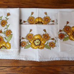 New Vintage  Pillow  Cases Dresser Runner End Table Scarf  With Lace