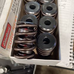 Edelbrock 5845 Springs And Retainers