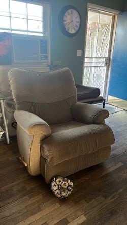 Rocking recliner chair