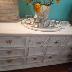 CUTE BUFFET OR TV STAND AT PICKY 801 TURNER ST CLEARWATER OPEN TODAY 12-4 FREE DELIVERY OPEN SUNDAYS GO BOLTS 