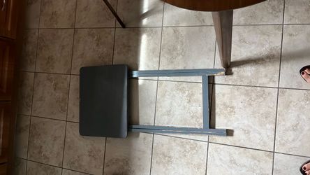 Folding table
