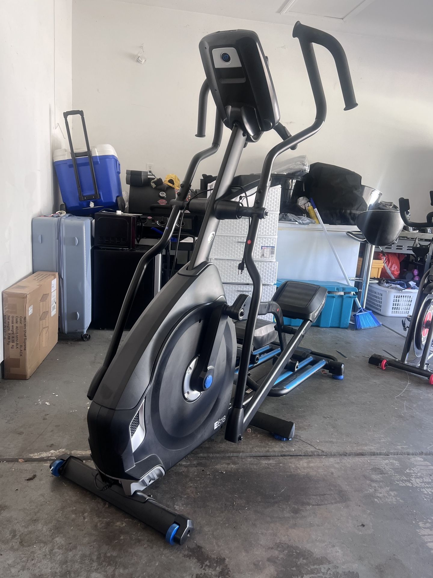  NAUTILUS Elliptical 