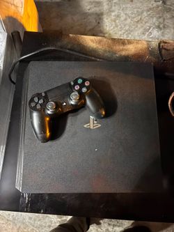 PS4 Pro Slim