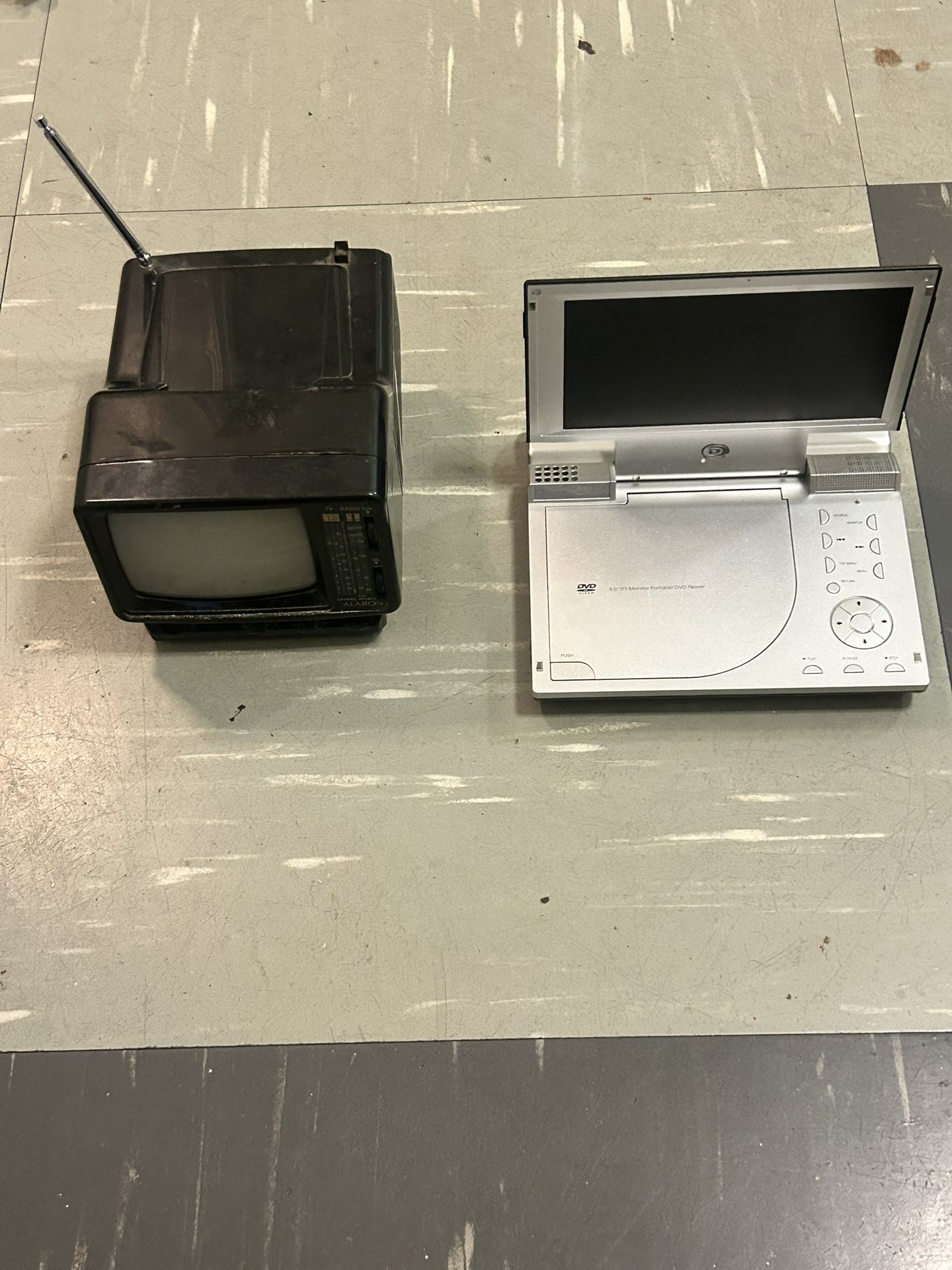 Portable DVD PLAYER COMBO