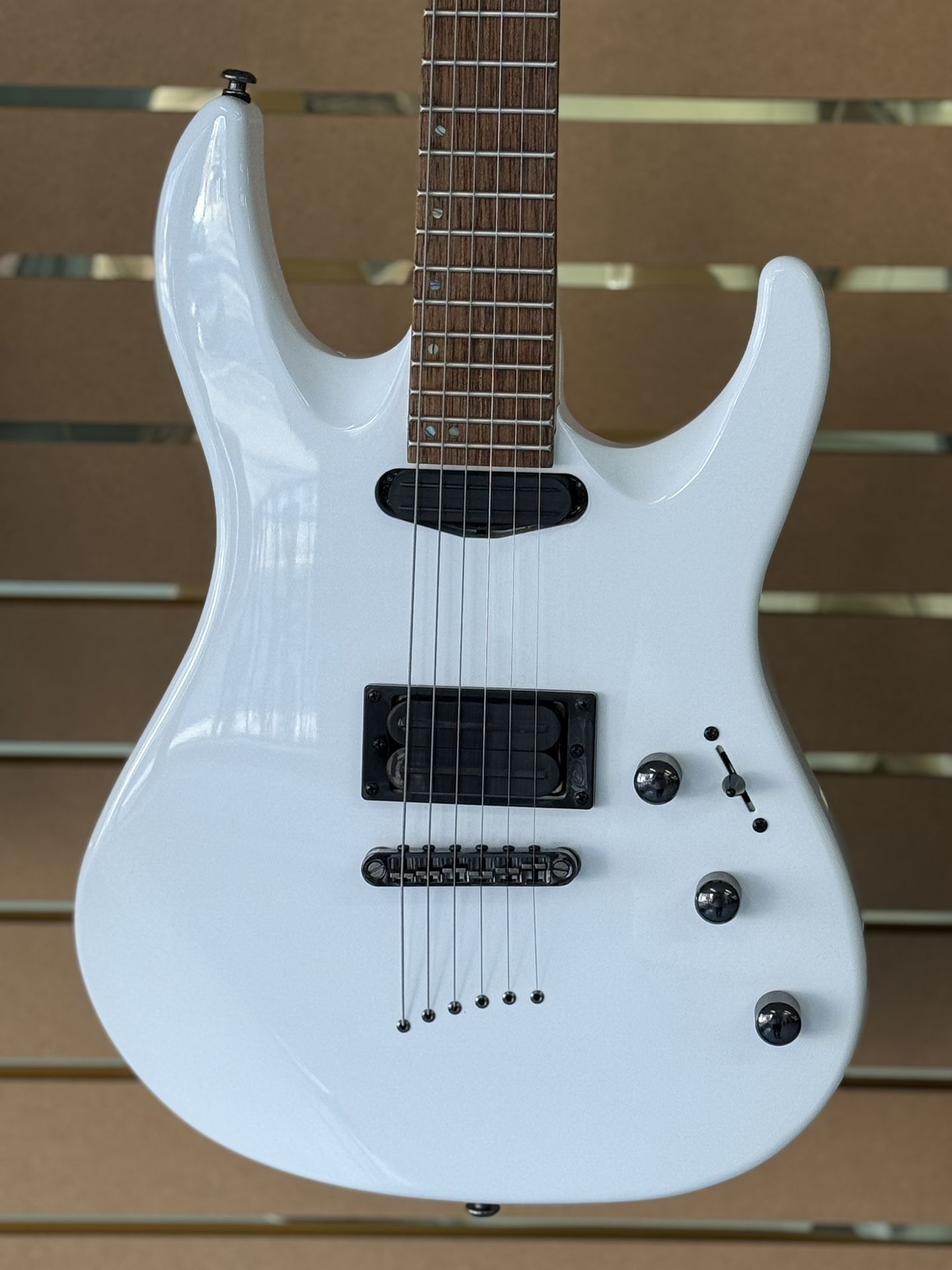 Mitchell MD200 Double-Cutaway Electric Guitar White