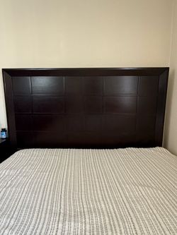 Queen bed set
