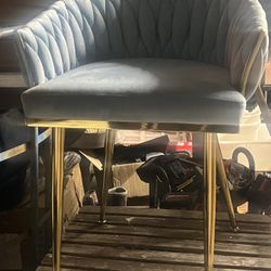 Vanity Chair 