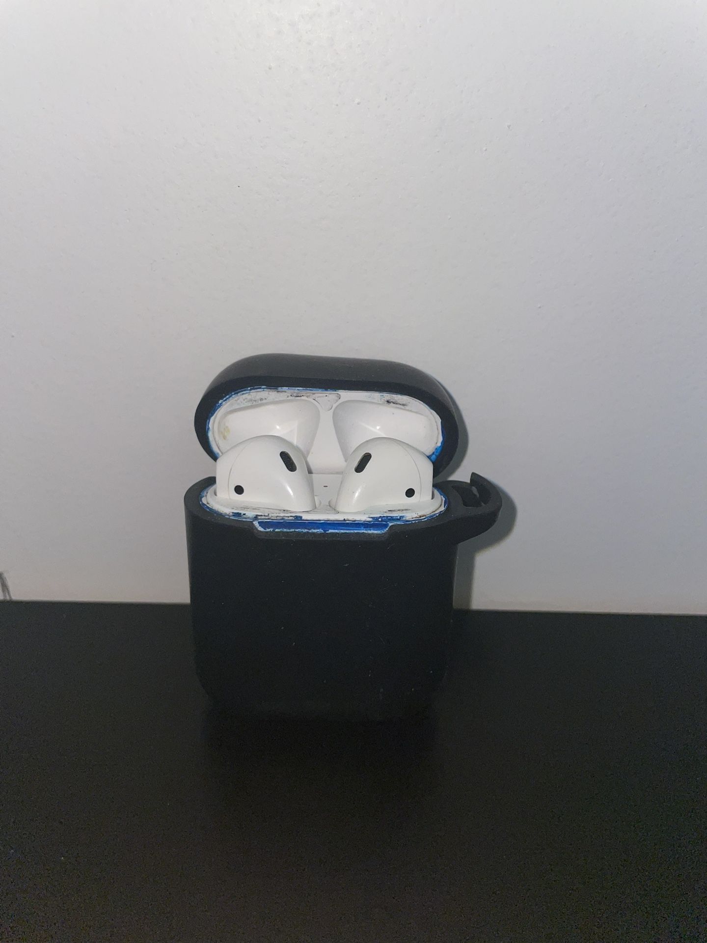 Wireless Ear Buds With Charging Case