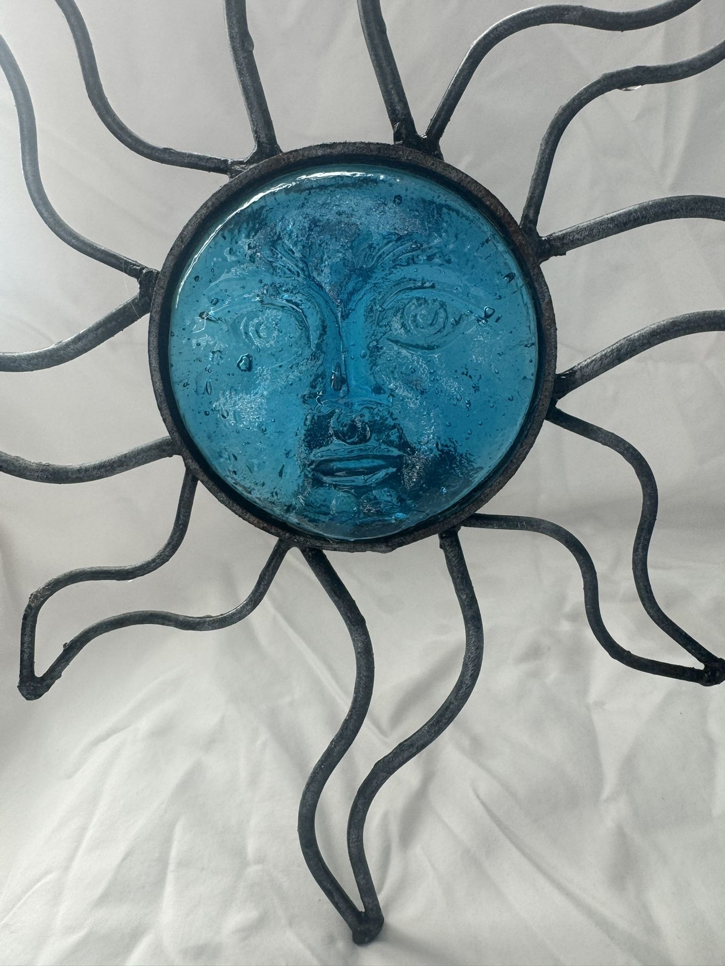  Blue Sun Face Wrought Iron Wall Candle Holder – Unique Hanging Decor 🌞