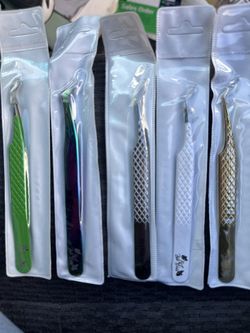 Eyelash Tweezers