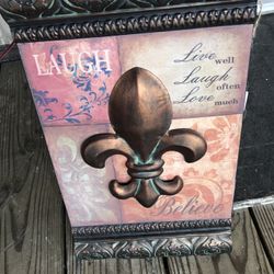 Metal Fleur De Los Wall Hanging