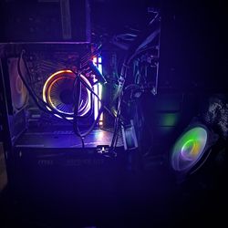 GAMING PC/MONITOR/KEYBOARD