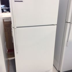 Whirlpool 30” W Top Freezer Fridge 18 Cu Ft 