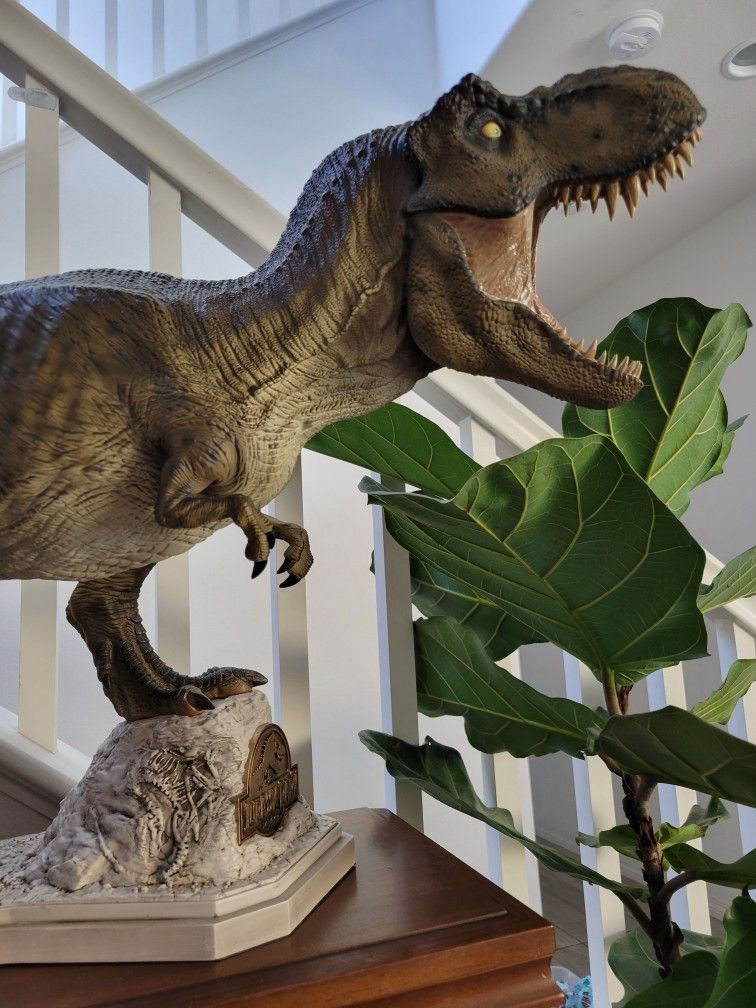 Jurassic Park Iron Studios Tyrannosaurus Rex Art Scale 1/10 Statue T-Rex Collectible Dinosaur Sideshow
