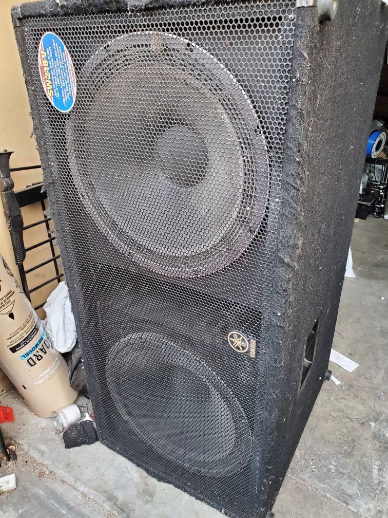 Yamaha Dual 18 inch Pro Audio Subwoofer