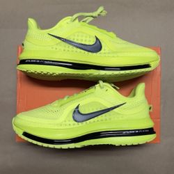 Nike Air Pegasus Premium Volt Mens sz 7.5 Running shoes NEW!
