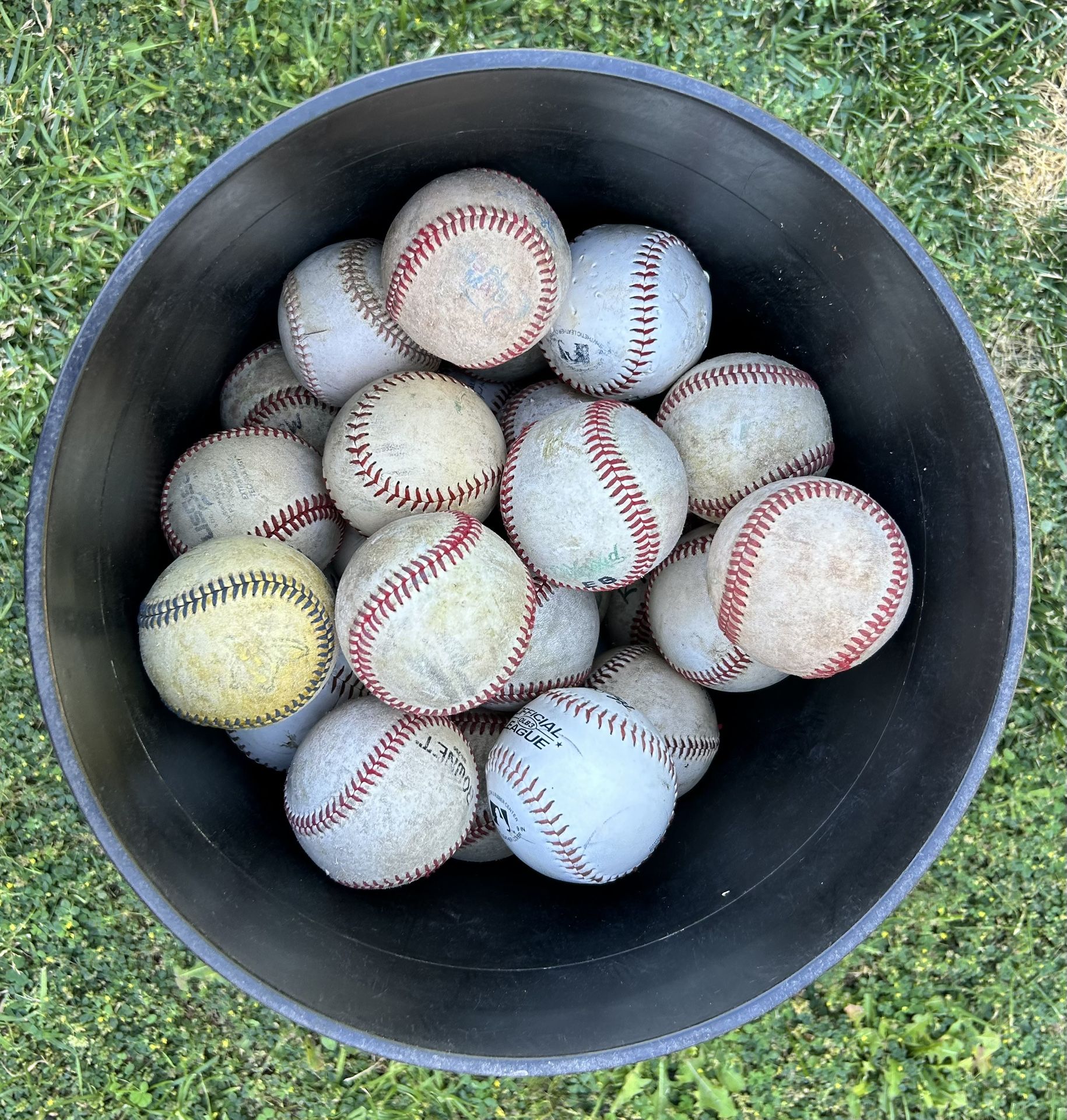 Baseballs βΎοΈ βΎοΈ βΎοΈ
