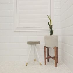 Concrete Pots And Plant Stands