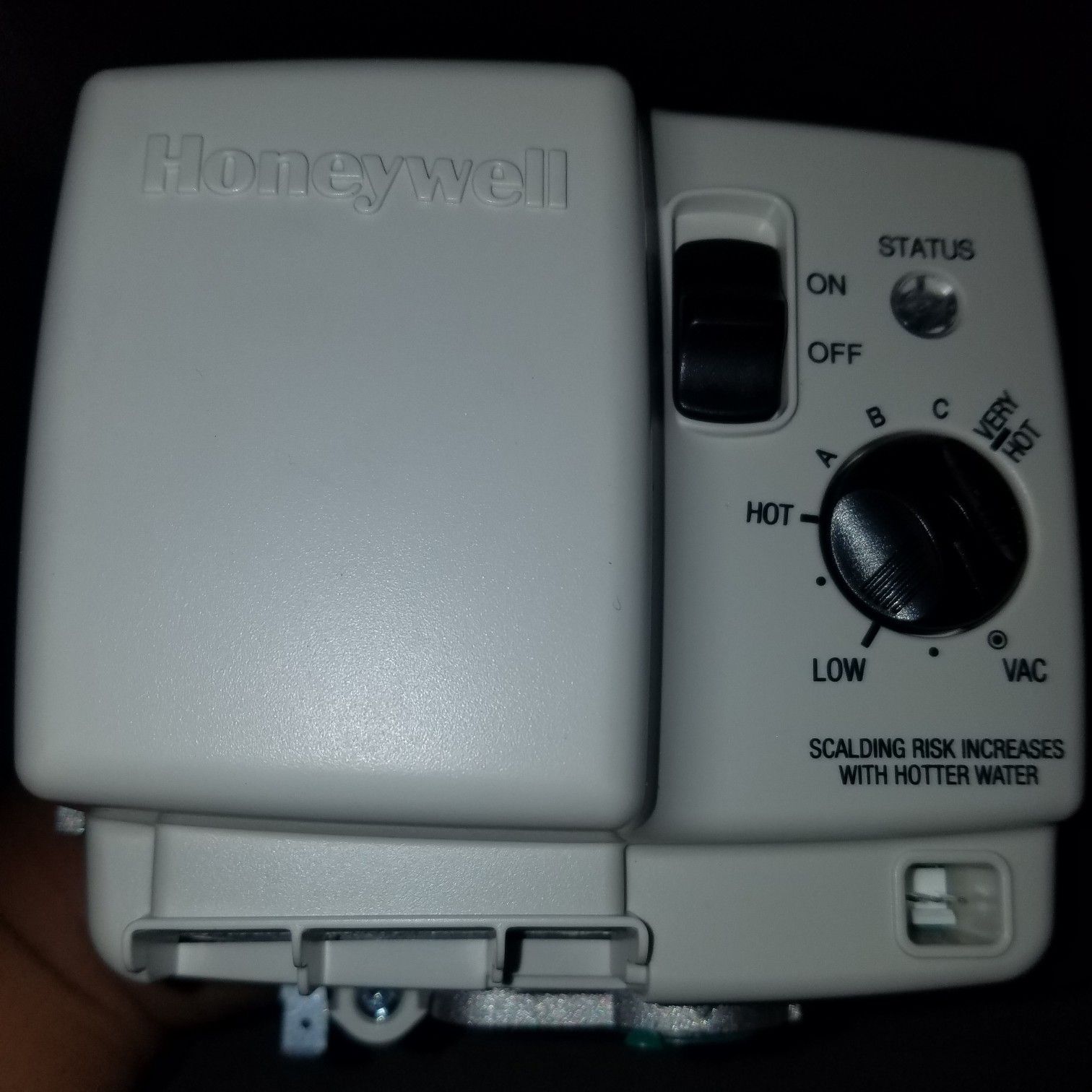 Honeywell Gas valve 4.0in. WC outlet. WV4464B1037 NATURAL GAS ONLY 1/2 PSI  STATE water heaters. for Sale in Clovis, CA - OfferUp