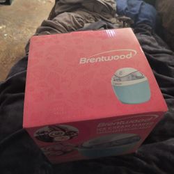 Ice Cream Maker 