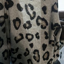 Woman sweater