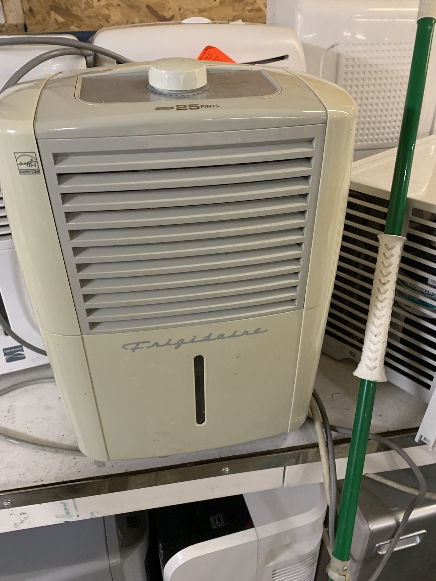 25 pints Dehumidifier In Excellent Condition
