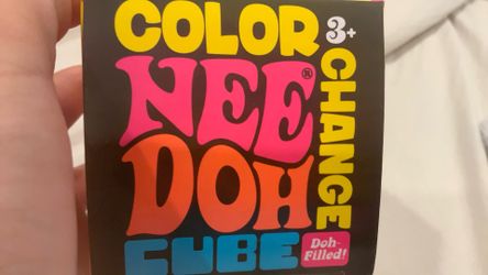 Color changing cube