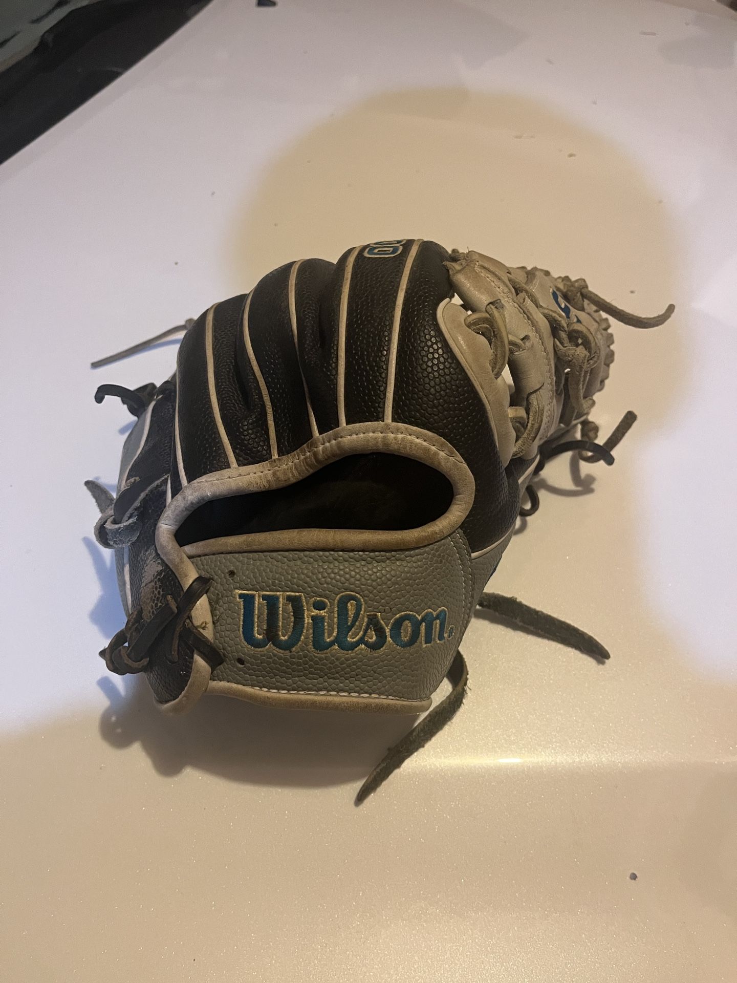 Wilson A2000 Baseball Glove