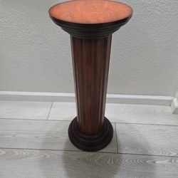 Fluted Column Pillar
