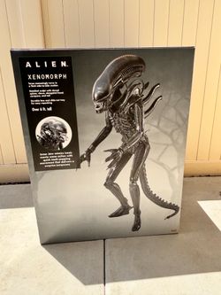 Spirit Halloween Alien Xenomorph Animatronic Rare
