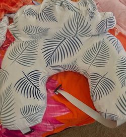 Breastfeeding pillows