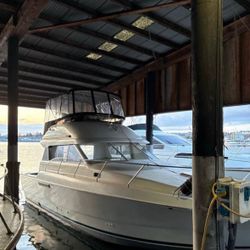 BOAT SILVERTON  CONVERTIBLE  34