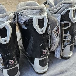 Ski Boots 