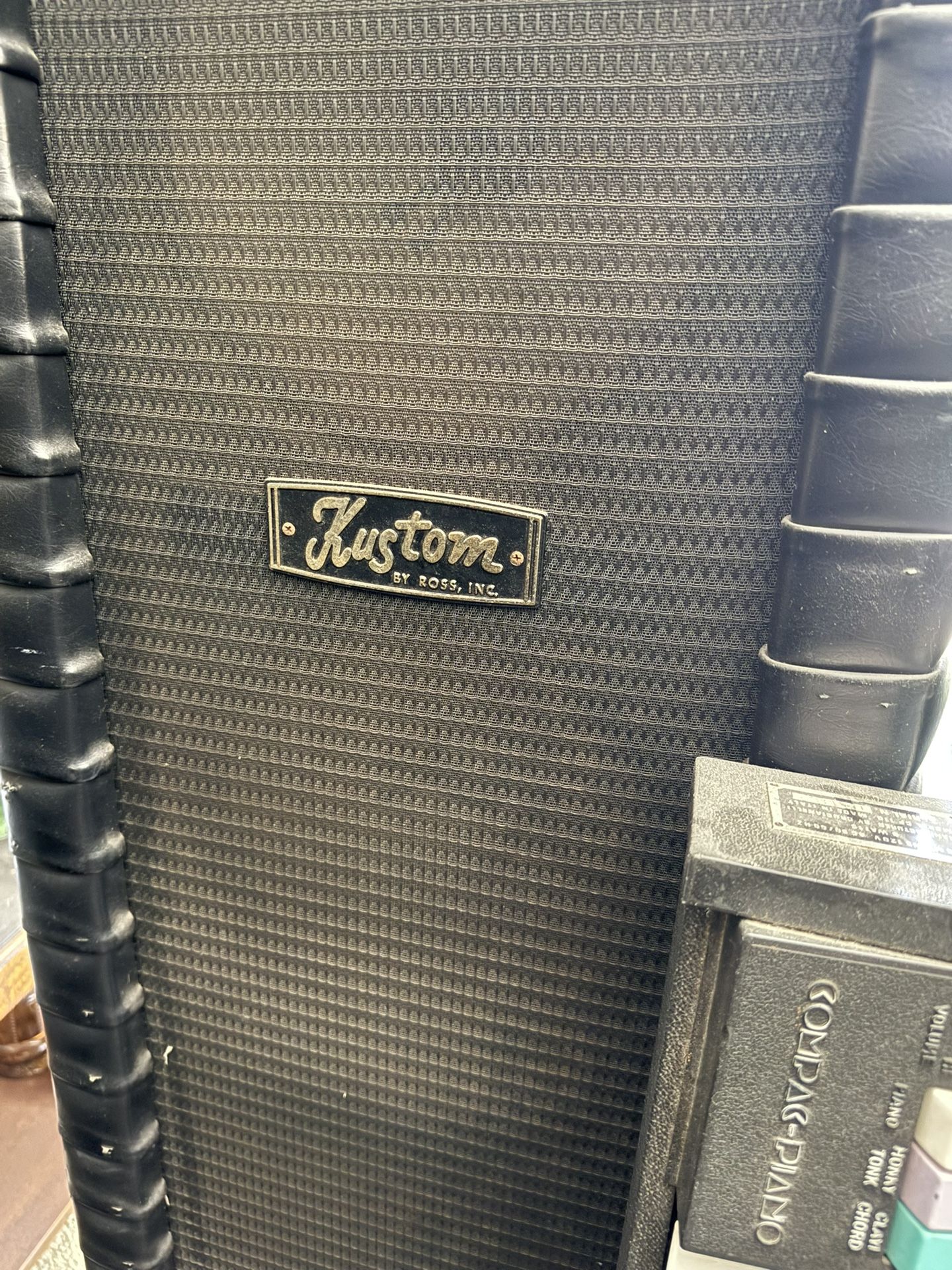 Kustom Vintage Speakers