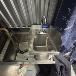 Commercial Sinks 