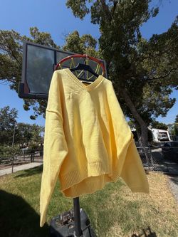 HAILEY x FILA  V-Crew Neck