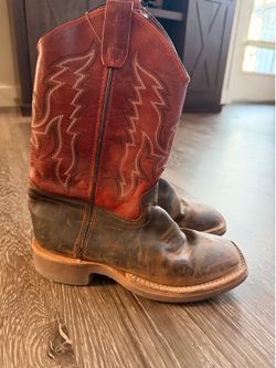 Boys Boots size 3.5