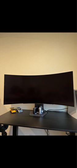 LG ULTRA GEAR 45 OLED CURVE MONITOR