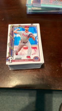 2025 holiday baseball cards from Topps