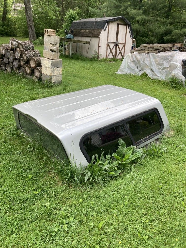 Toyota Tacoma 00-04 Topper Cap