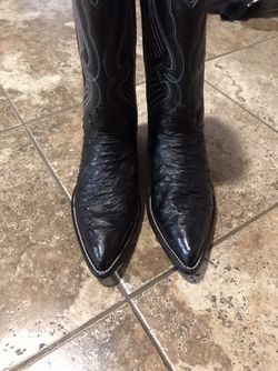 Botas de avestruz size 10 $180