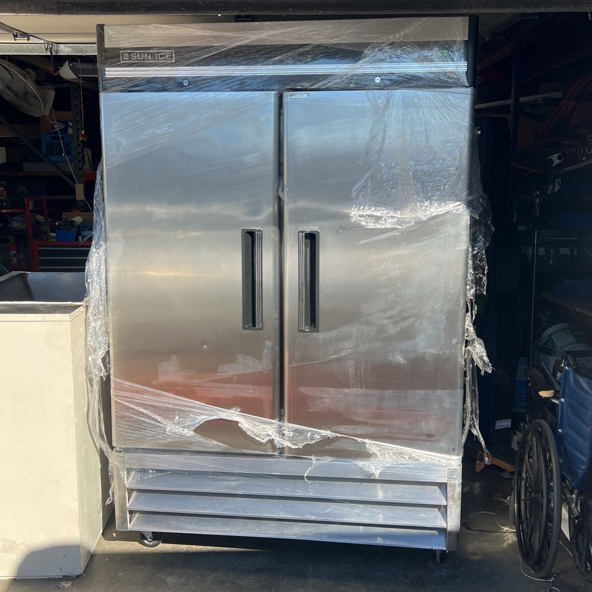 Sun Ice Refrigerator for Sale in Salinas, CA OfferUp
