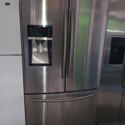 Samsung Refrigerator Stainless Steel Everything Works Good 👍