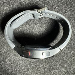 Samsung Galaxy Watch 4 40mm Bluetooth (SM-R860) – Gray – Used