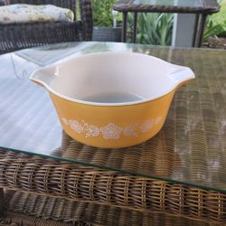 Vintage Pyrex 475-8  21/2 Quart