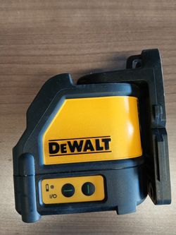 DEWALT  2-line green beam cross-line laser DW088CG
