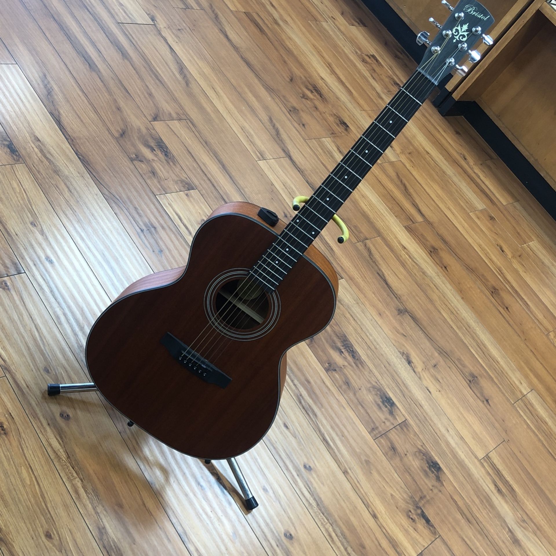 Bristol BM-15 Acoustic Guitar