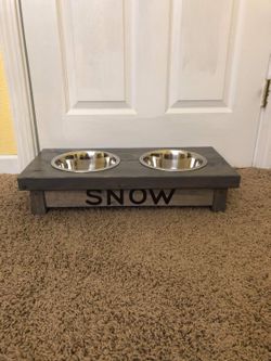 Custom Elevated Dog Feeder