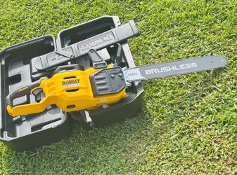 Dewalt 60V Flexvolt 20 in. Cordless Chainsaw & Carry Case (TOOL ONLY)