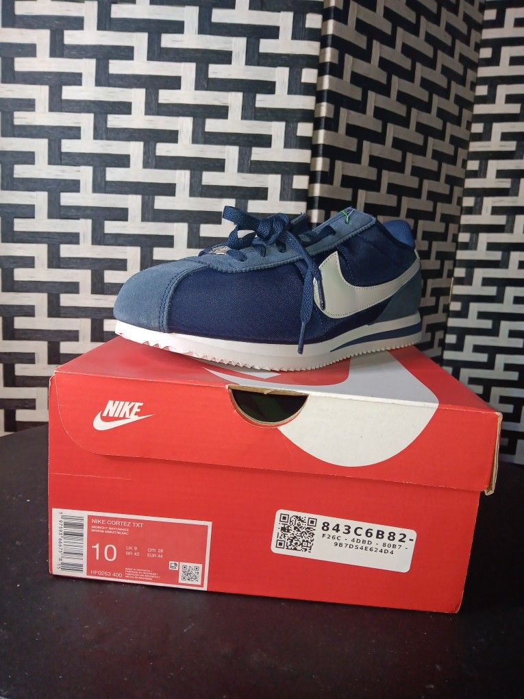 Nike Cortez